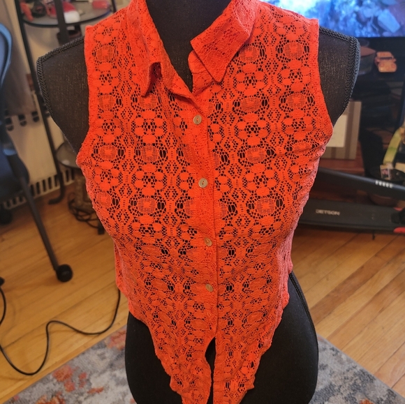 Love Culture Sleeveless Lace Blouse with Tie - Picture 8 of 8